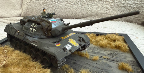 Leopard tank west - west, army
